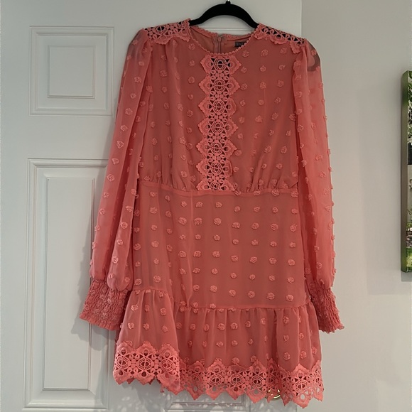 Love by design, medium rose petal dress - Picture 3 of 7